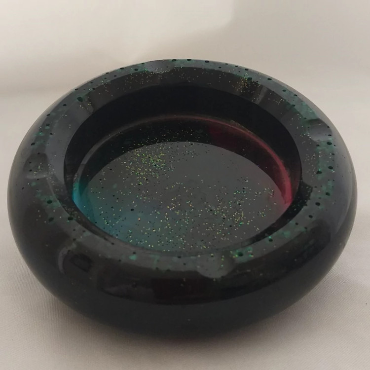جا سیگاری رزینی